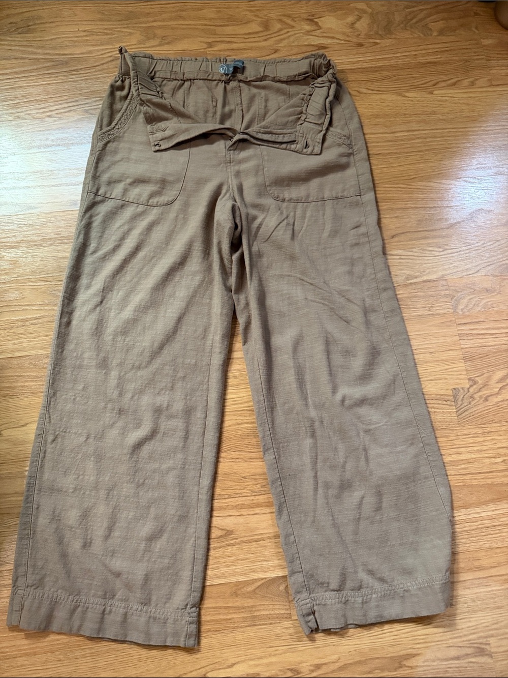 Wit & Wisdom toffee wide leg elastic waist band with zipper and button .